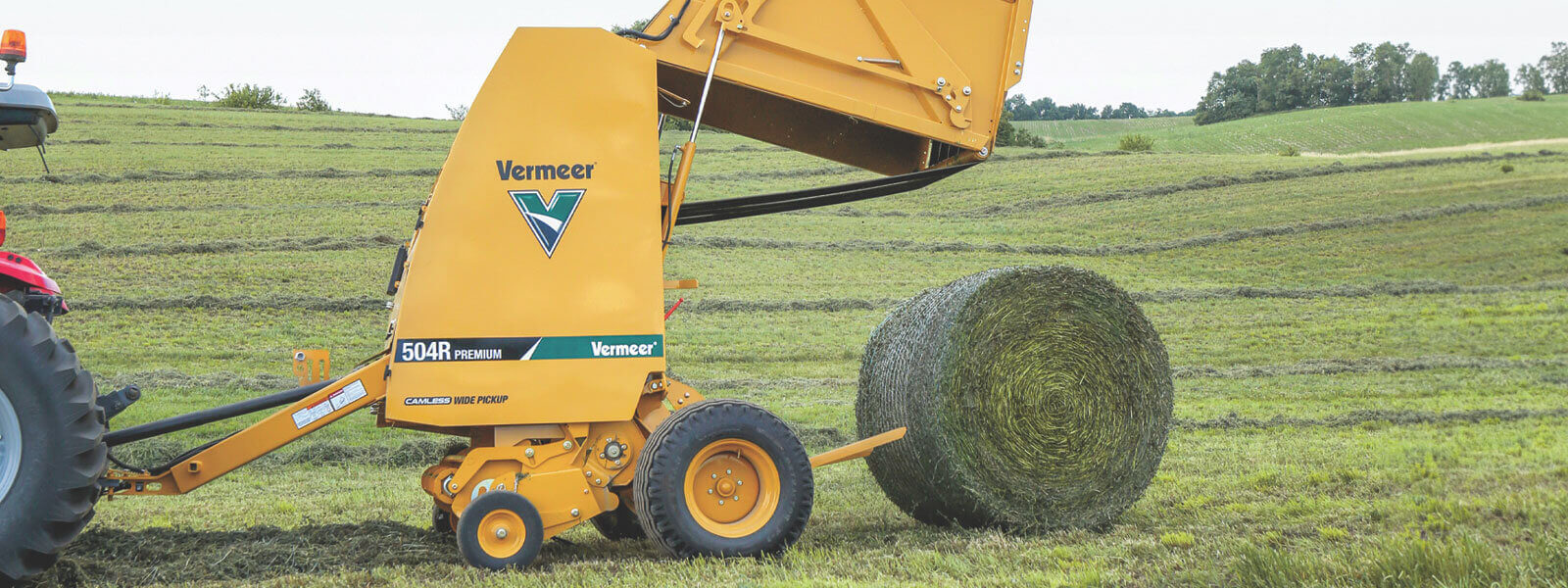 Vermeer 504R Premium Camless Wide Pickup Round Baler
